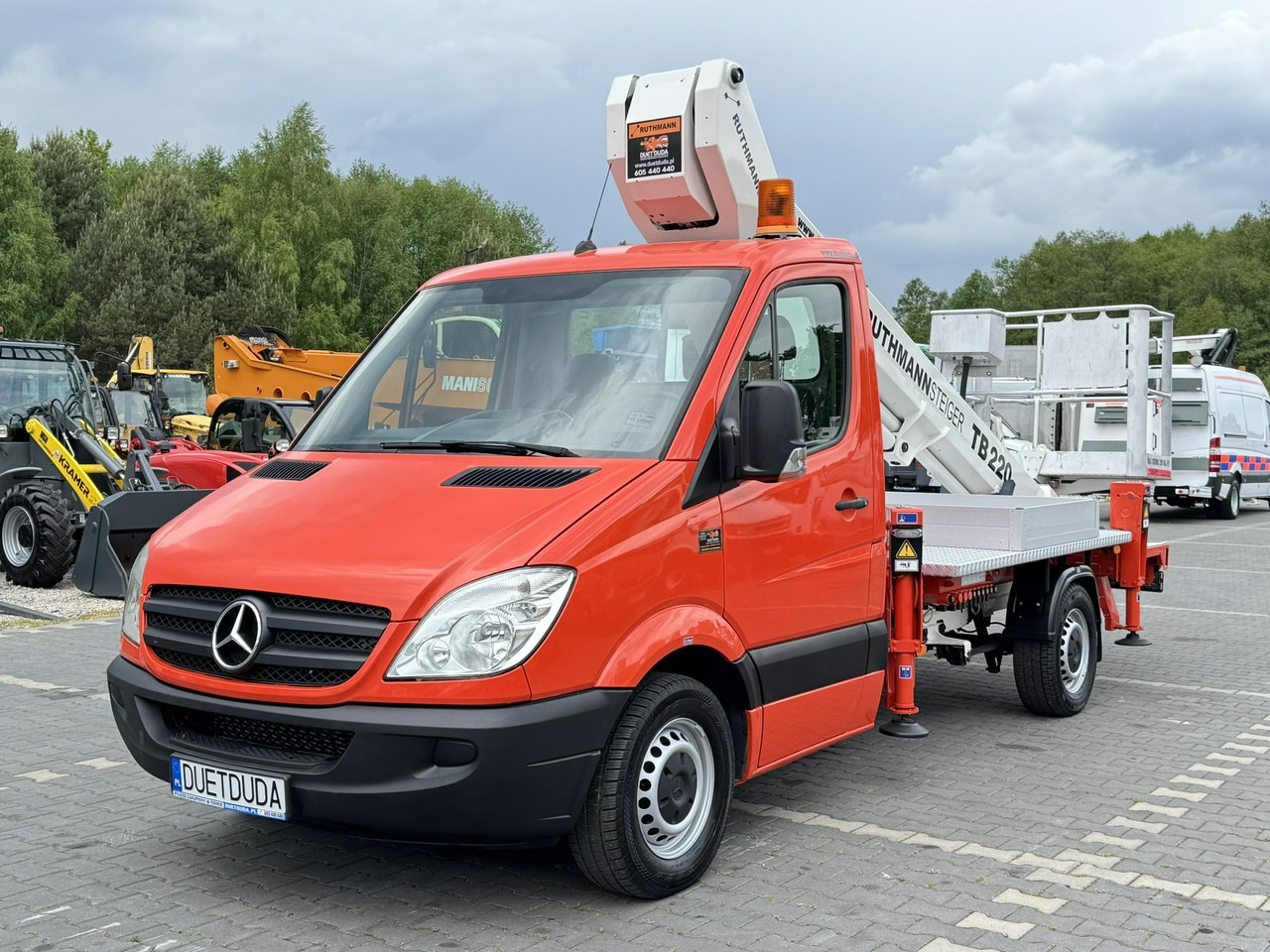 Dvižna ploščad montirana na tovornjak Mercedes Sprinter: slika 8