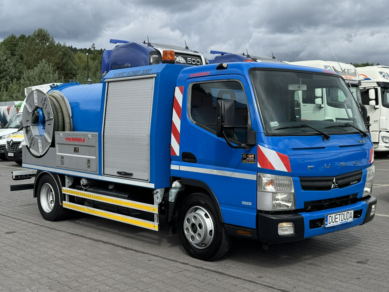 Mitsubishi Canter 7C18 3.0/150 KM Asenizcyjny - Vakuumski tovornjak: slika 1 Mitsubishi Canter 7C18 3.0/150 KM Asenizcyjny - Vakuumski tovornjak: slika 1