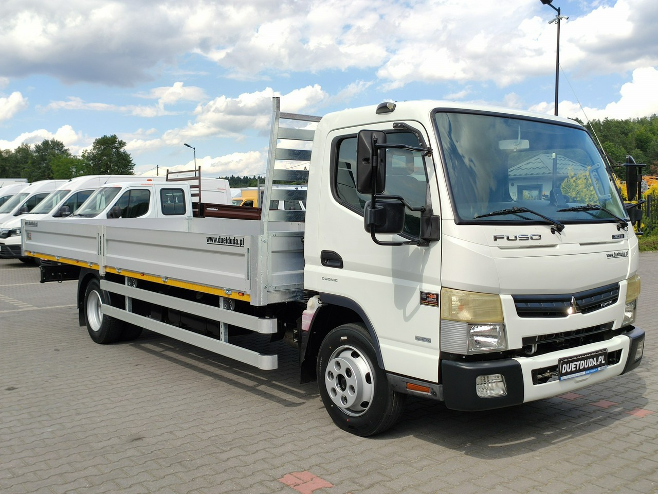 Mitsubishi Canter 7C18 3.0/150 KM Skrzyniowy Automat Klima - Tovornjak s kesonom: slika 2 Mitsubishi Canter 7C18 3.0/150 KM Skrzyniowy Automat Klima - Tovornjak s kesonom: slika 2