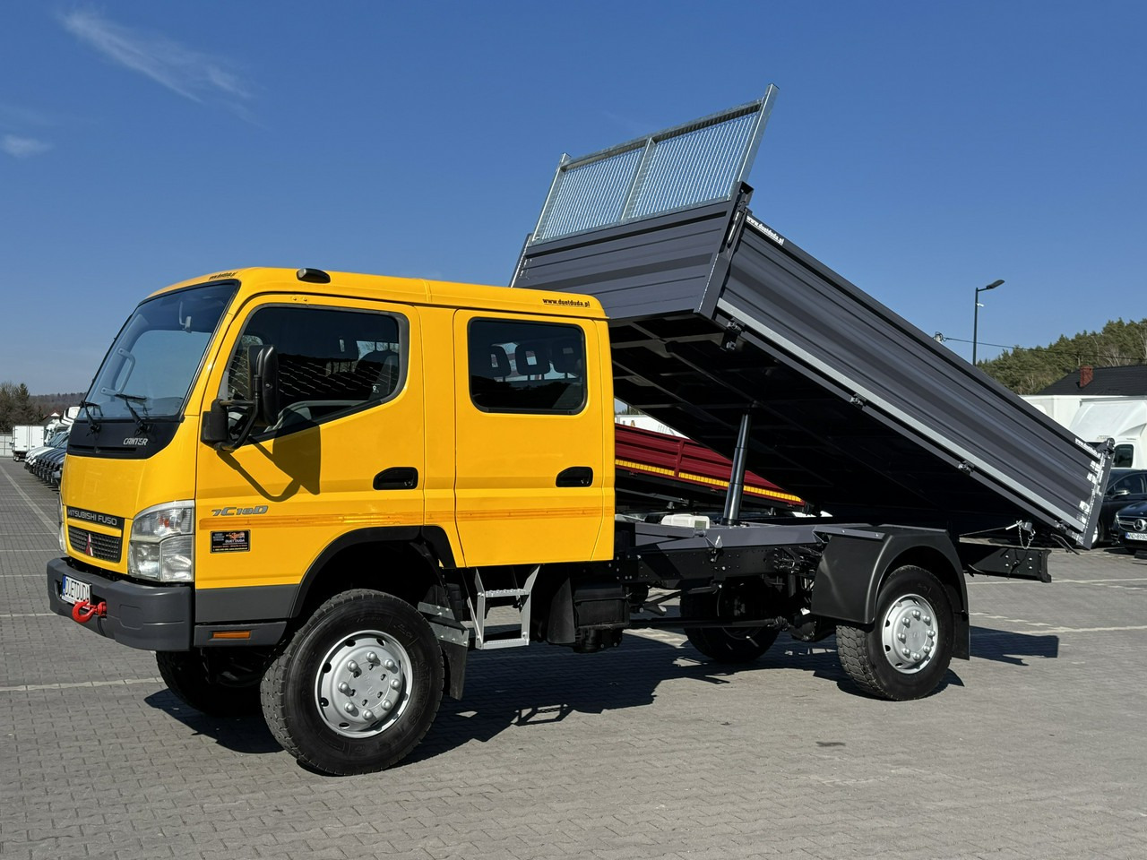 Mitsubishi Canter Fuso 4x4 17C18D 4.9/180KM Wywrotka 3-stronna - Tovornjak prekucnik: slika 5 Mitsubishi Canter Fuso 4x4 17C18D 4.9/180KM Wywrotka 3-stronna - Tovornjak prekucnik: slika 5