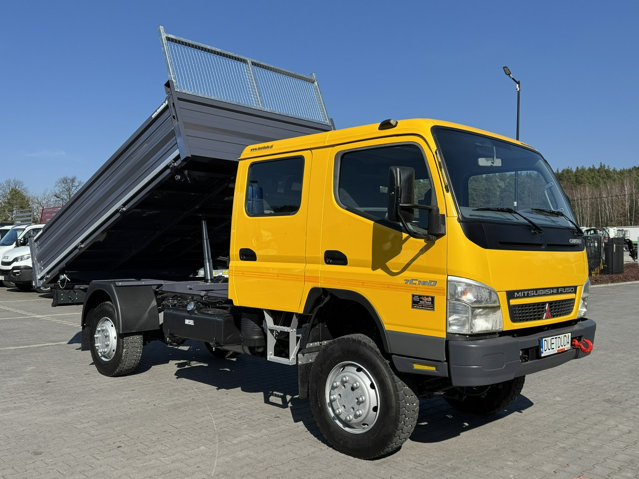 Mitsubishi Canter Fuso 4x4 17C18D 4.9/180KM Wywrotka 3-stronna - Tovornjak prekucnik: slika 2 Mitsubishi Canter Fuso 4x4 17C18D 4.9/180KM Wywrotka 3-stronna - Tovornjak prekucnik: slika 2