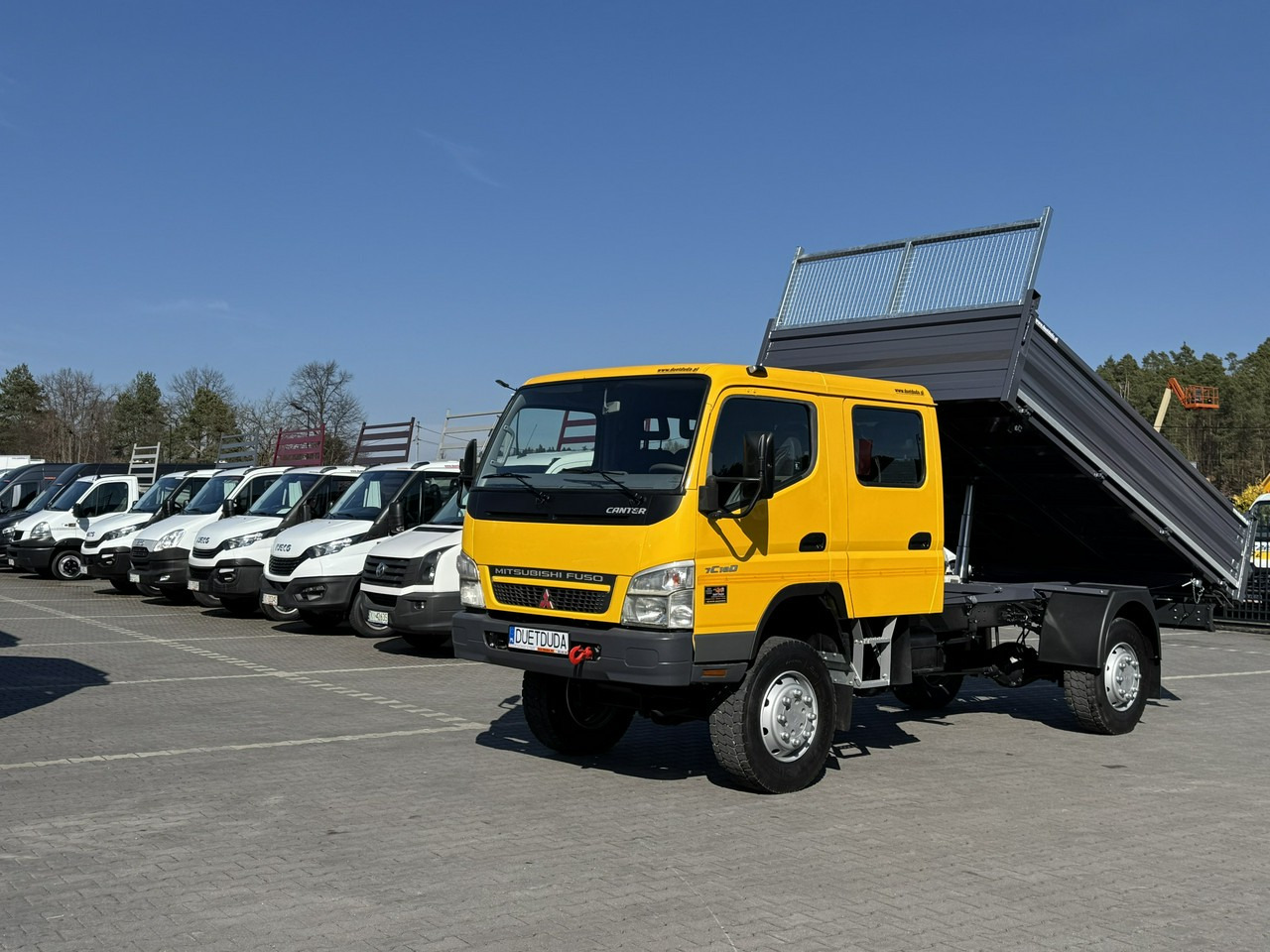Mitsubishi Canter Fuso 4x4 17C18D 4.9/180KM Wywrotka 3-stronna - Tovornjak prekucnik: slika 1 Mitsubishi Canter Fuso 4x4 17C18D 4.9/180KM Wywrotka 3-stronna - Tovornjak prekucnik: slika 1