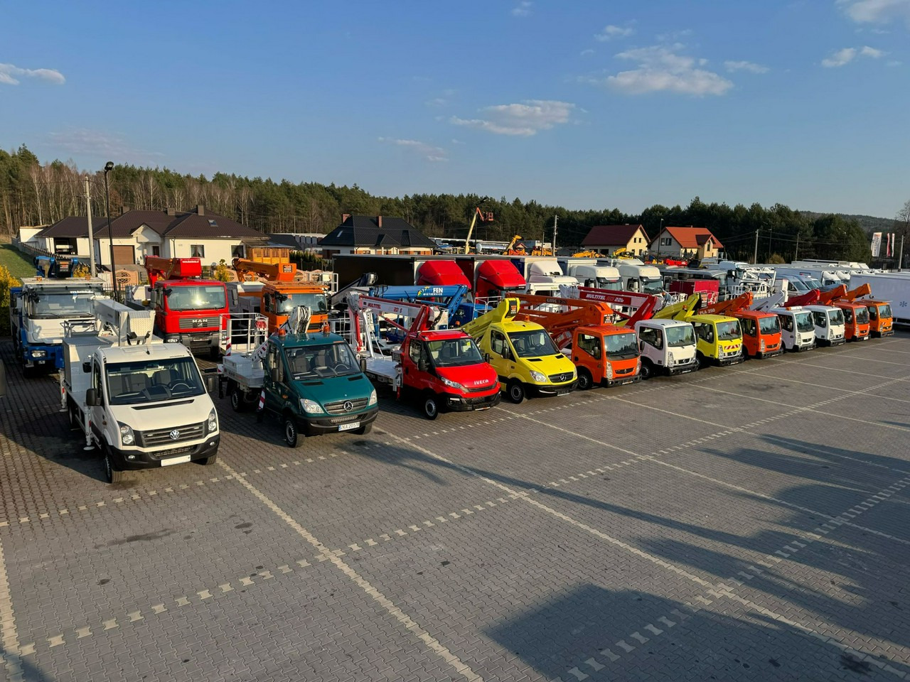 Nissan Cabstar - Dvižna ploščad montirana na tovornjak: slika 4 Nissan Cabstar - Dvižna ploščad montirana na tovornjak: slika 4