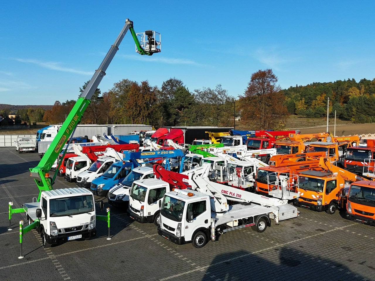 Nissan Cabstar Zwyżka Podnośnik Koszowy PALFINGER P210 BK UDT - Dvižna ploščad montirana na tovornjak: slika 3 Nissan Cabstar Zwyżka Podnośnik Koszowy PALFINGER P210 BK UDT - Dvižna ploščad montirana na tovornjak: slika 3