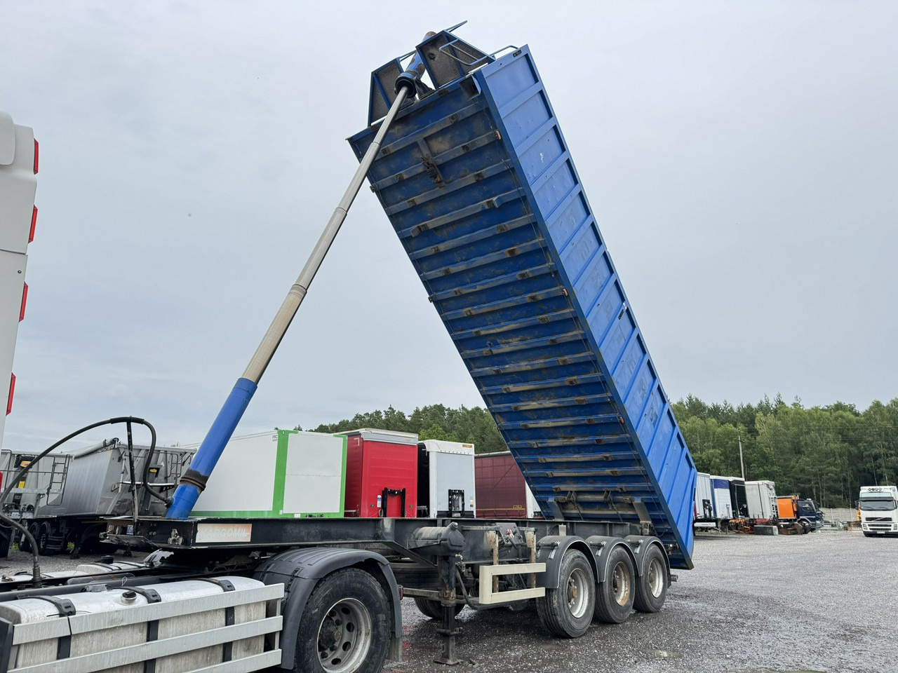 Ovibos Kargomil 35m STALOWA OKAZJA Stan Dobry !!! - Kiper polprikolica: slika 1 Ovibos Kargomil 35m STALOWA OKAZJA Stan Dobry !!! - Kiper polprikolica: slika 1