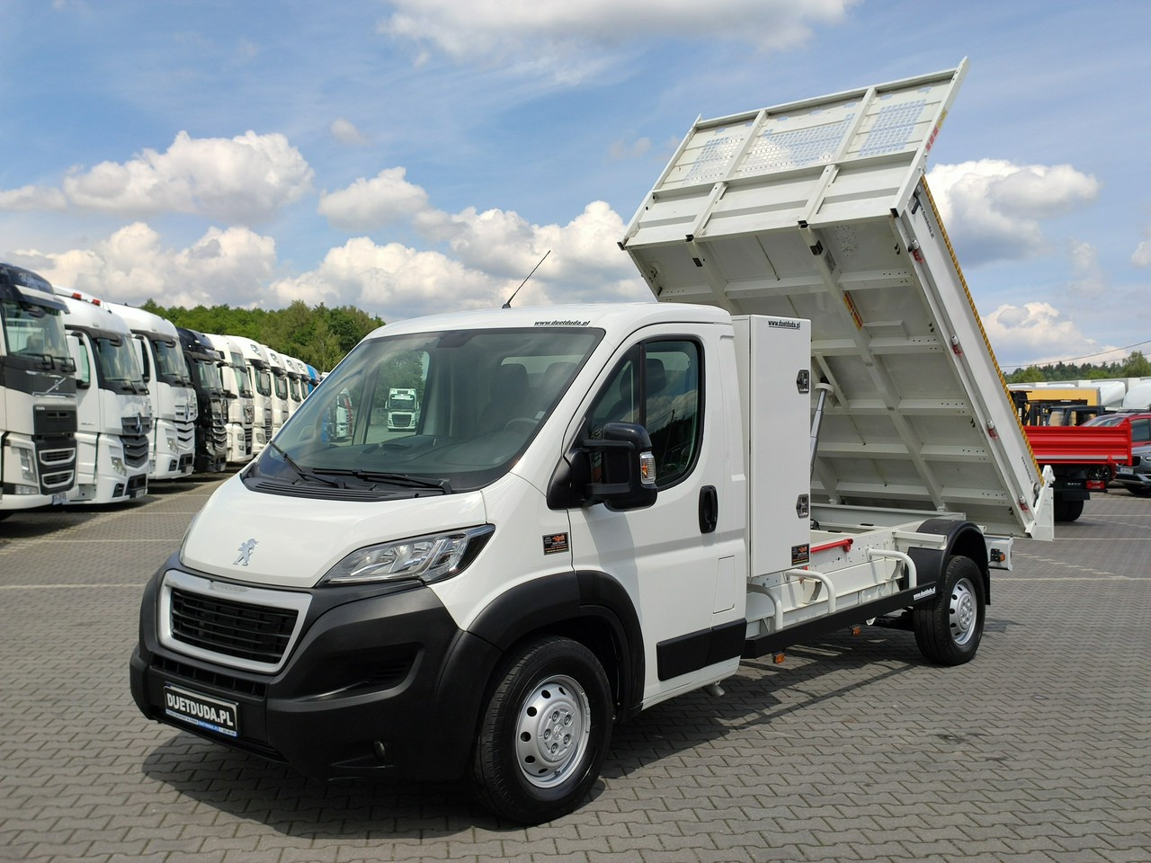 Peugeot Boxer - Dostavno vozilo prekucnik: slika 1 Peugeot Boxer - Dostavno vozilo prekucnik: slika 1