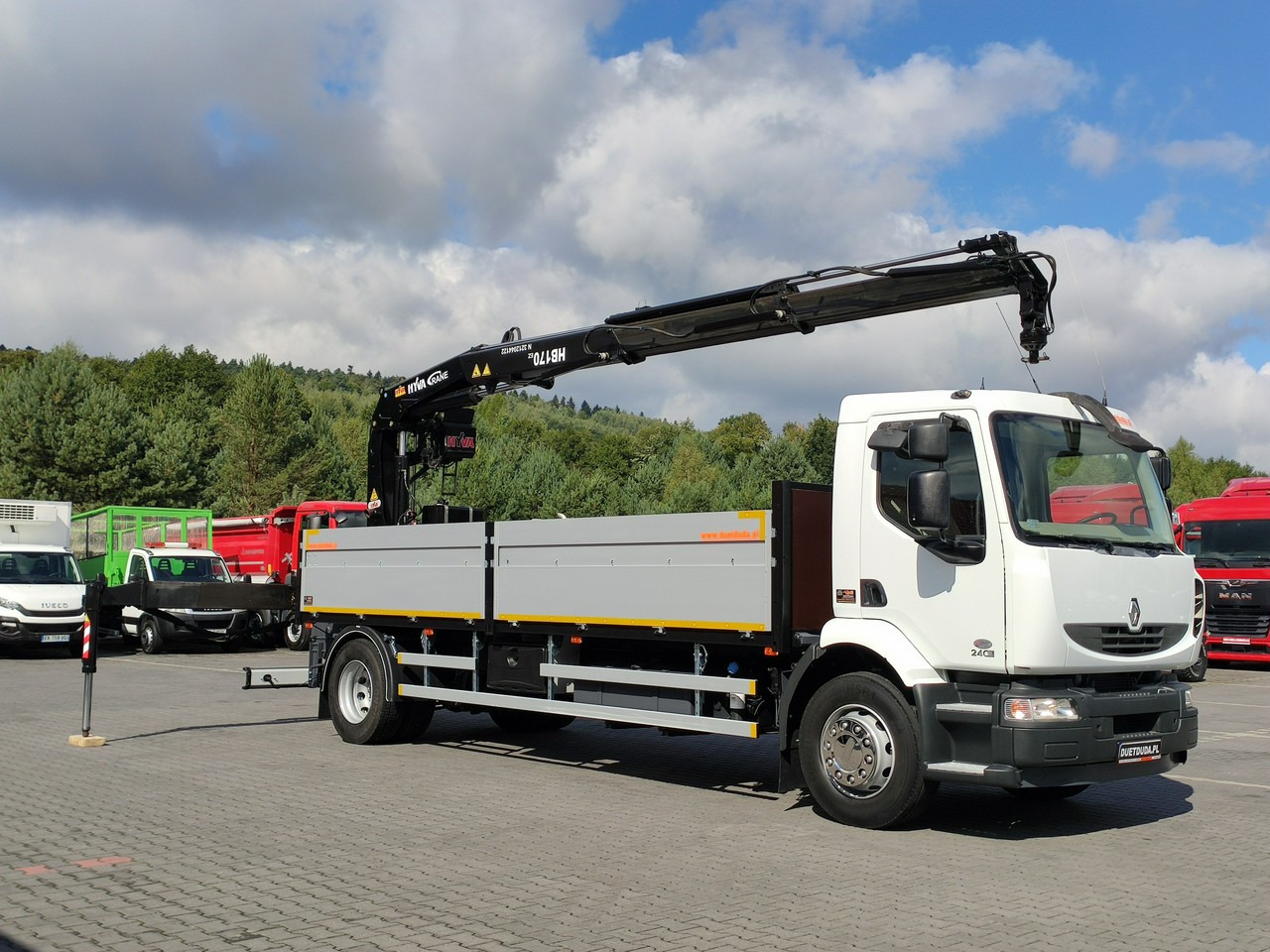 Renault Midlum 180.240DXI + HDS HYVA HB170E2 Udzwig 3.6Tony - Tovornjak s kesonom, Tovornjak z dvigalom: slika 1 Renault Midlum 180.240DXI + HDS HYVA HB170E2 Udzwig 3.6Tony - Tovornjak s kesonom, Tovornjak z dvigalom: slika 1