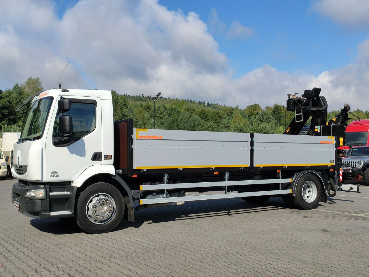 Renault Midlum 180.240DXI + HDS HYVA HB170E2 Udzwig 3.6Tony - Tovornjak s kesonom, Tovornjak z dvigalom: slika 3 Renault Midlum 180.240DXI + HDS HYVA HB170E2 Udzwig 3.6Tony - Tovornjak s kesonom, Tovornjak z dvigalom: slika 3