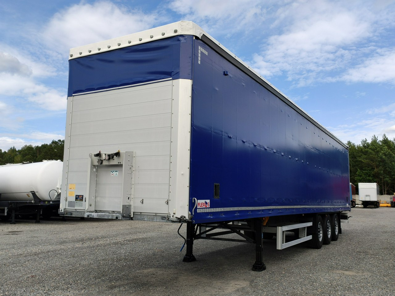 Schmitz Cargobull Firana Szybki Załadunek Idealna Do Piwa Wody ITP... - Polprikolica s ponjavo: slika 3 Schmitz Cargobull Firana Szybki Załadunek Idealna Do Piwa Wody ITP... - Polprikolica s ponjavo: slika 3