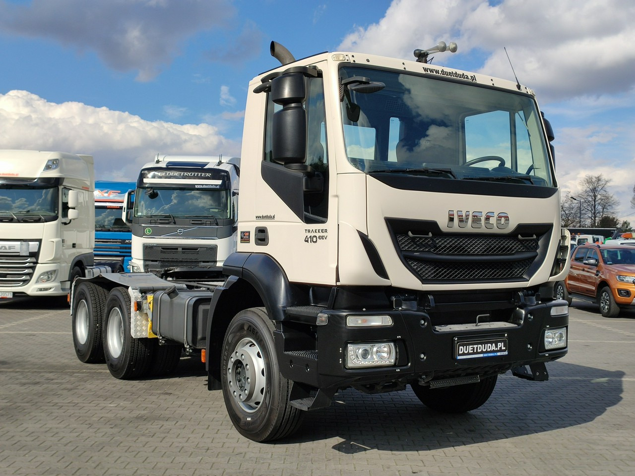 Iveco Trakerr 26.410 6x4 Manual Mały Przebieg tylko-46000km - Vlačilec: slika 4 Iveco Trakerr 26.410 6x4 Manual Mały Przebieg tylko-46000km - Vlačilec: slika 4