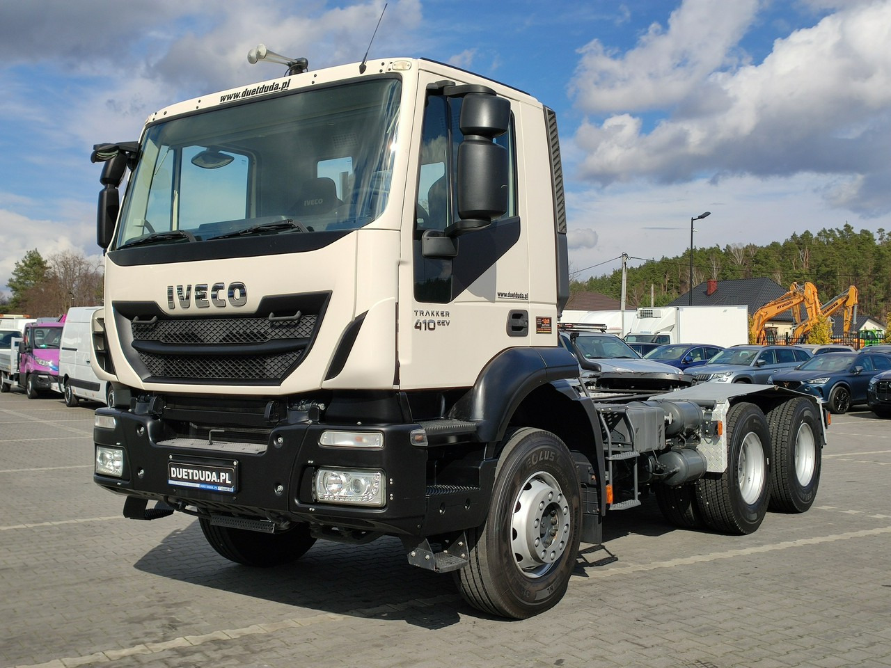 Iveco Trakker 26.410 6x4 Manual Mały Przebieg tylko-46000km - Vlačilec: slika 2 Iveco Trakker 26.410 6x4 Manual Mały Przebieg tylko-46000km - Vlačilec: slika 2