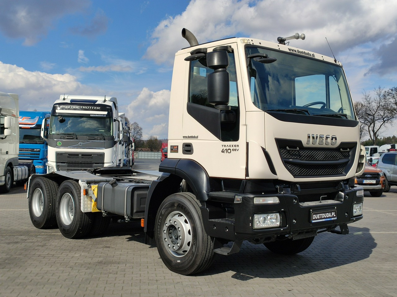 Iveco Trakker 26.410 6x4 Manual Mały Przebieg tylko-46000km - Vlačilec: slika 1 Iveco Trakker 26.410 6x4 Manual Mały Przebieg tylko-46000km - Vlačilec: slika 1