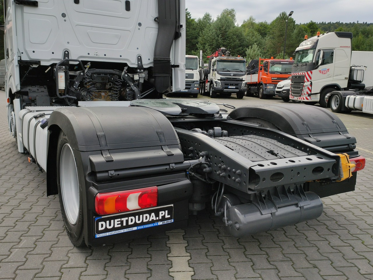 Vlačilec Mercedes ACTROS 1845 Euro 6 Low Deck Mega !!!: slika 29 Vlačilec Mercedes ACTROS 1845 Euro 6 Low Deck Mega !!!: slika 29