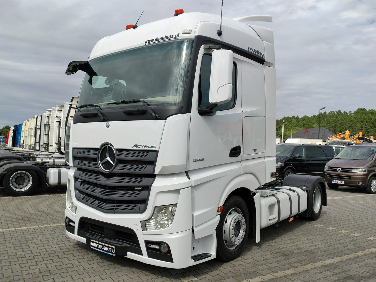 Vlačilec Mercedes ACTROS 1845 Euro 6 Low Deck Mega !!!: slika 43 Vlačilec Mercedes ACTROS 1845 Euro 6 Low Deck Mega !!!: slika 43