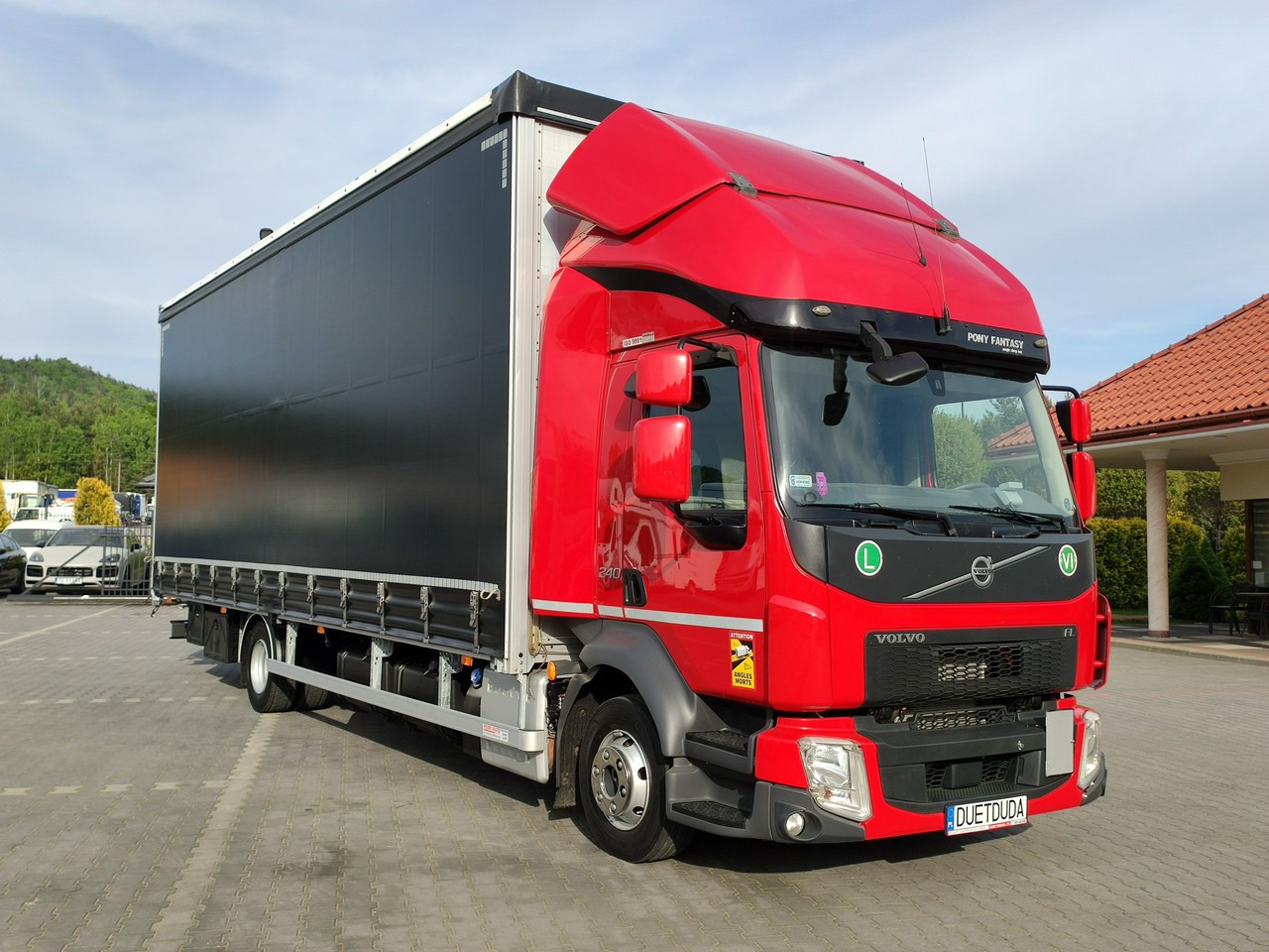 Volvo FL12.240 E6 Firana Tył Drzwi Dach Zsuwany Bogato Wyposażony !!! - Tovornjak s ponjavo: slika 3 Volvo FL12.240 E6 Firana Tył Drzwi Dach Zsuwany Bogato Wyposażony !!! - Tovornjak s ponjavo: slika 3