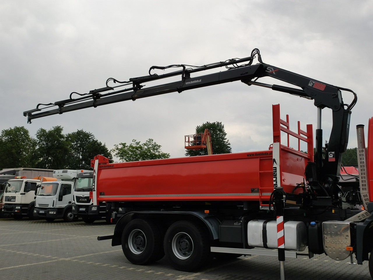 Volvo FMX 410 6x4 13L HDS Radiowy Hydroburta - Tovornjak prekucnik, Tovornjak z dvigalom: slika 5 Volvo FMX 410 6x4 13L HDS Radiowy Hydroburta - Tovornjak prekucnik, Tovornjak z dvigalom: slika 5