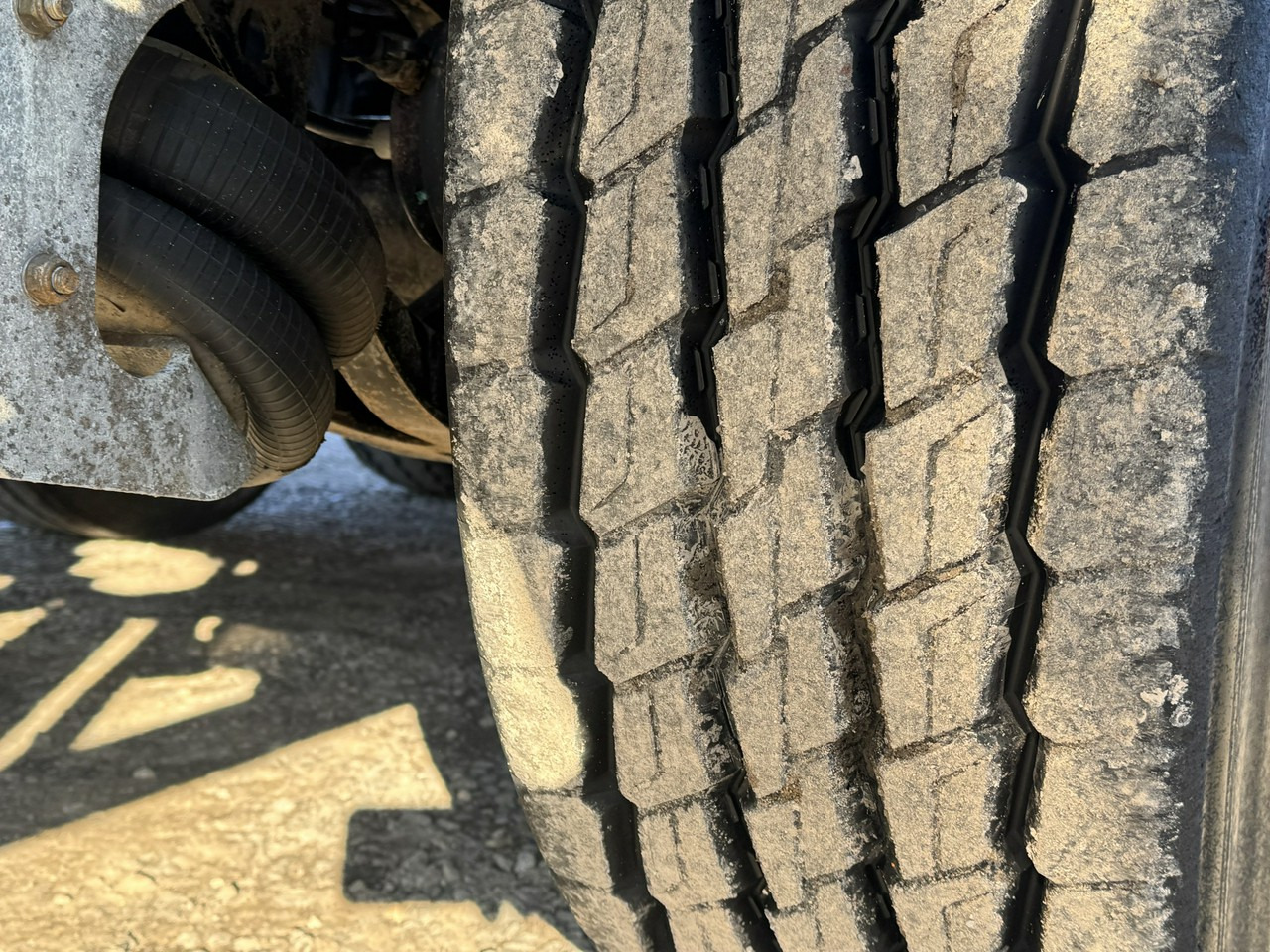 Kiper polprikolica Zasław D-653A Mulda Stalowa Hardox 30m: slika 15