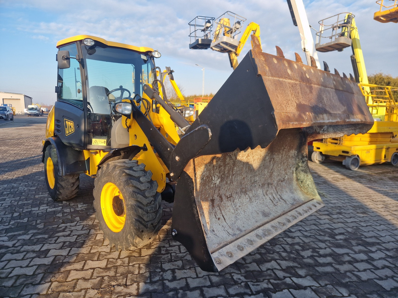 Kolesni nakladalec JCB 406 B: slika 9