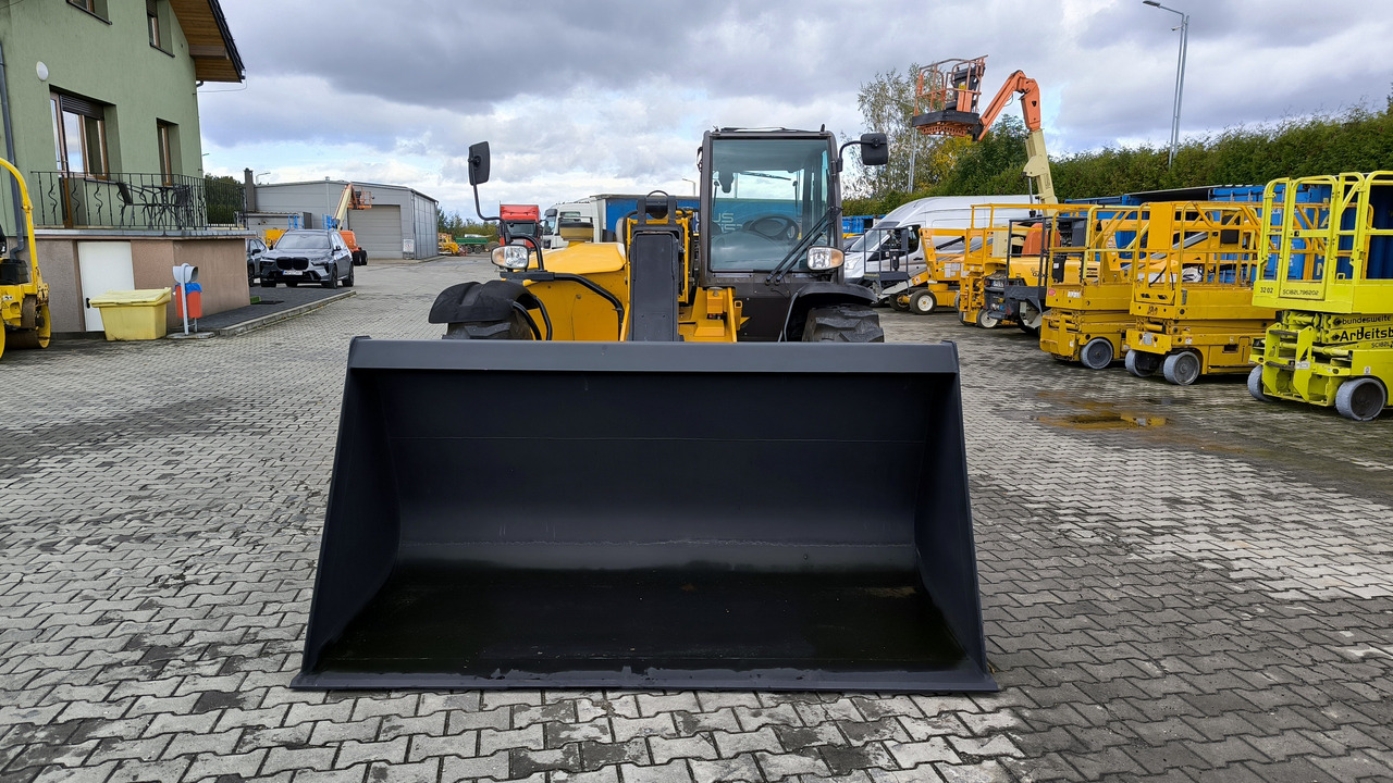 MANITOU MT 932 EASY 75 D - Teleskopski kolesni nakladalnik: slika 2 MANITOU MT 932 EASY 75 D - Teleskopski kolesni nakladalnik: slika 2