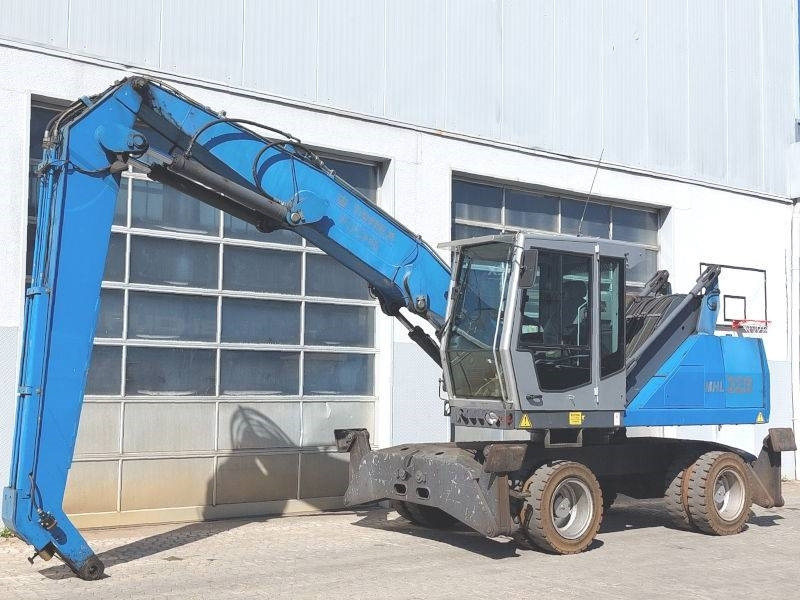 Fuchs MHL 320 D - Bager za prekladanje primarnih/ Sekundarnih surovin: slika 2 Fuchs MHL 320 D - Bager za prekladanje primarnih/ Sekundarnih surovin: slika 2