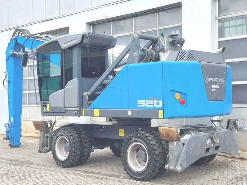 Fuchs MHL 320 F - Bager za prekladanje primarnih/ Sekundarnih surovin: slika 3 Fuchs MHL 320 F - Bager za prekladanje primarnih/ Sekundarnih surovin: slika 3