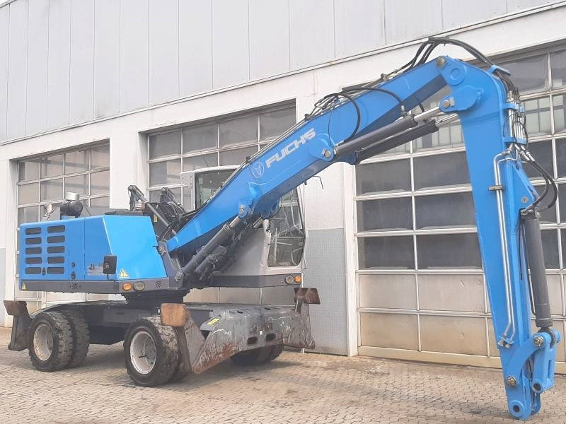Fuchs MHL 320 F - Bager za prekladanje primarnih/ Sekundarnih surovin: slika 4 Fuchs MHL 320 F - Bager za prekladanje primarnih/ Sekundarnih surovin: slika 4