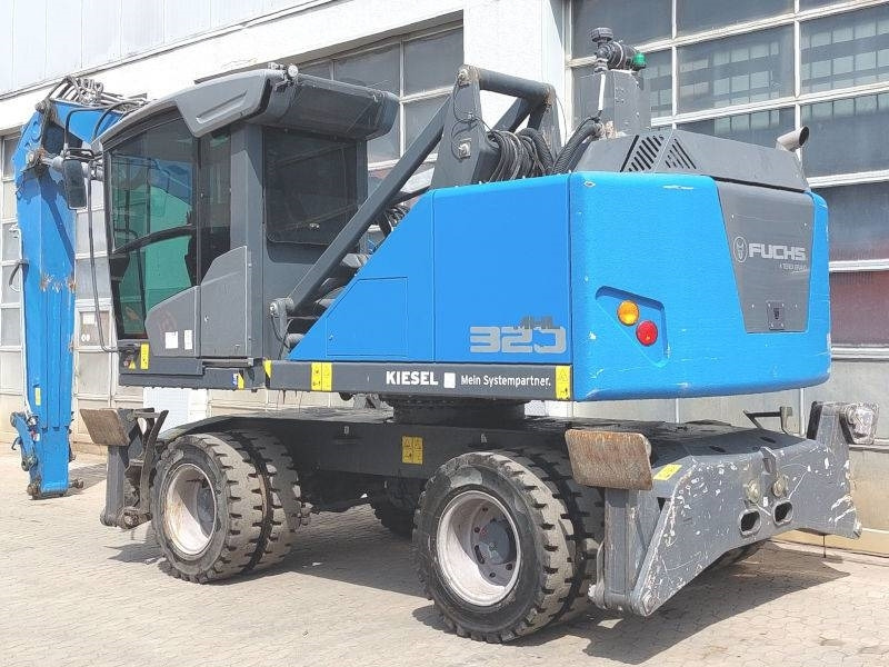 Fuchs MHL 320 F - Bager za prekladanje primarnih/ Sekundarnih surovin: slika 3 Fuchs MHL 320 F - Bager za prekladanje primarnih/ Sekundarnih surovin: slika 3