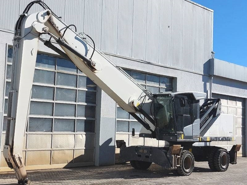 Fuchs MHL 340 F - Bager za prekladanje primarnih/ Sekundarnih surovin: slika 2 Fuchs MHL 340 F - Bager za prekladanje primarnih/ Sekundarnih surovin: slika 2