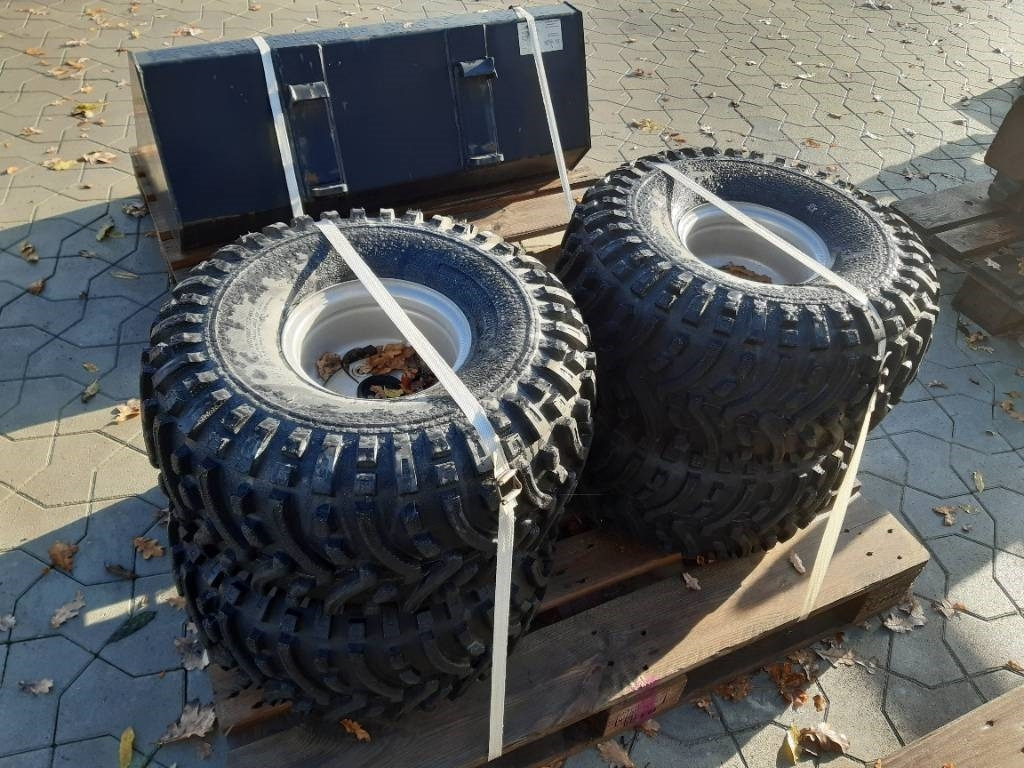 GiANT Reifensatz SK201D 22x11-8 - Guma za Gradbeni stroj: slika 3 GiANT Reifensatz SK201D 22x11-8 - Guma za Gradbeni stroj: slika 3