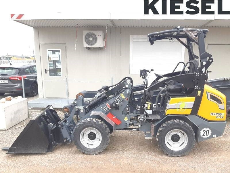 Giant G 2200 E X-Tra Elektro / electric - Mini nakladalec: slika 1 Giant G 2200 E X-Tra Elektro / electric - Mini nakladalec: slika 1