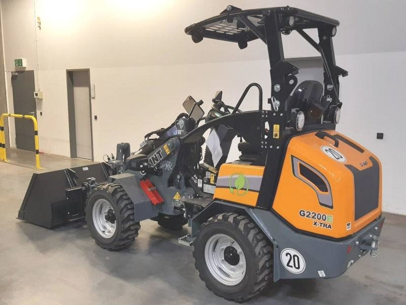 Giant G 2200 E X-Tra Elektro / electric - Mini nakladalec: slika 3 Giant G 2200 E X-Tra Elektro / electric - Mini nakladalec: slika 3