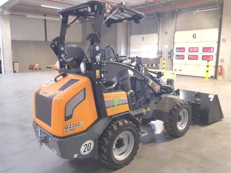 Giant G 2200 E X-Tra Elektro / electric - Mini nakladalec: slika 4 Giant G 2200 E X-Tra Elektro / electric - Mini nakladalec: slika 4