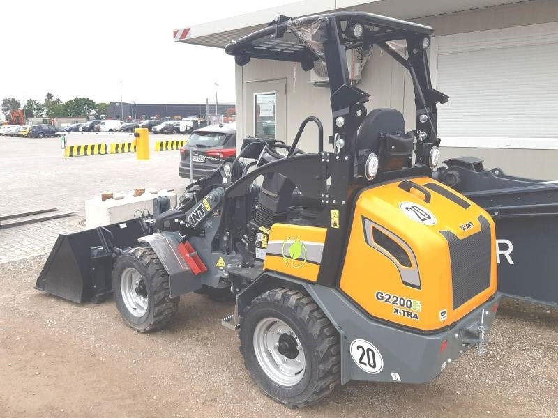 Giant G 2200 E X-Tra Elektro / electric - Mini nakladalec: slika 3 Giant G 2200 E X-Tra Elektro / electric - Mini nakladalec: slika 3
