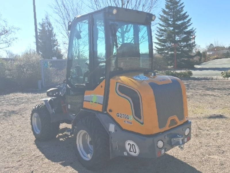 Giant G 2700 E X-Tra Elektro - Mini nakladalec: slika 3 Giant G 2700 E X-Tra Elektro - Mini nakladalec: slika 3