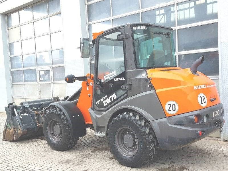 Hitachi ZW 75-6 - Mini nakladalec: slika 3 Hitachi ZW 75-6 - Mini nakladalec: slika 3