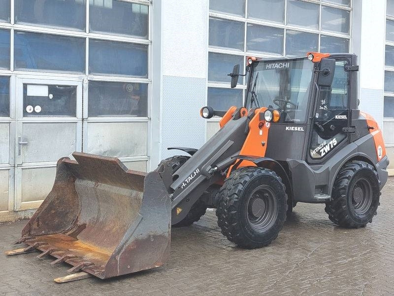 Hitachi ZW 75-6 - Mini nakladalec: slika 2 Hitachi ZW 75-6 - Mini nakladalec: slika 2
