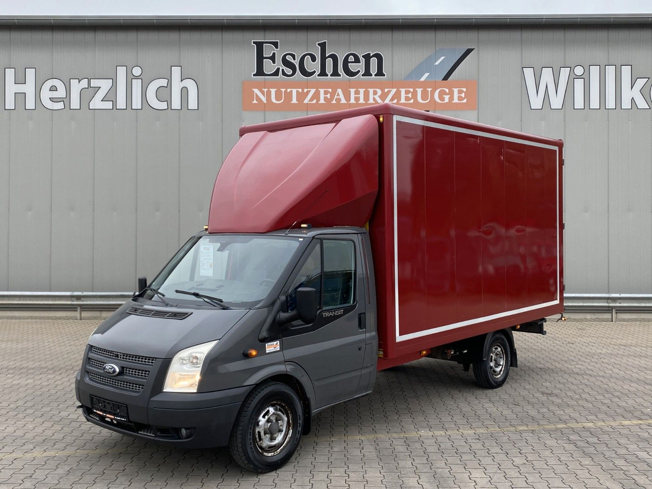 Ford Transit 140 T 350 Möbelkoffer| 3xSitze*ABS*ESP - Dostavno vozilo z zabojnikom: slika 1 Ford Transit 140 T 350 Möbelkoffer| 3xSitze*ABS*ESP - Dostavno vozilo z zabojnikom: slika 1
