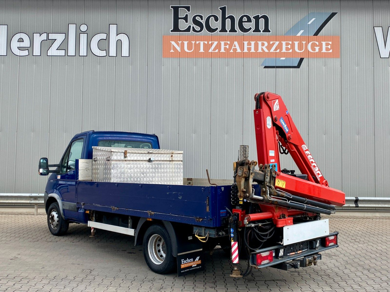 Iveco 65 C18 | Ferrari F541R A4 Kran*FUNK*3x Sitze*AHK Iveco 65 C18 | Ferrari F541R A4 Kran*FUNK*3x Sitze*AHK - Dostavno vozilo s kesonom: slika 4 Iveco 65 C18 | Ferrari F541R A4 Kran*FUNK*3x Sitze*AHK Iveco 65 C18 | Ferrari F541R A4 Kran*FUNK*3x Sitze*AHK - Dostavno vozilo s kesonom: slika 4