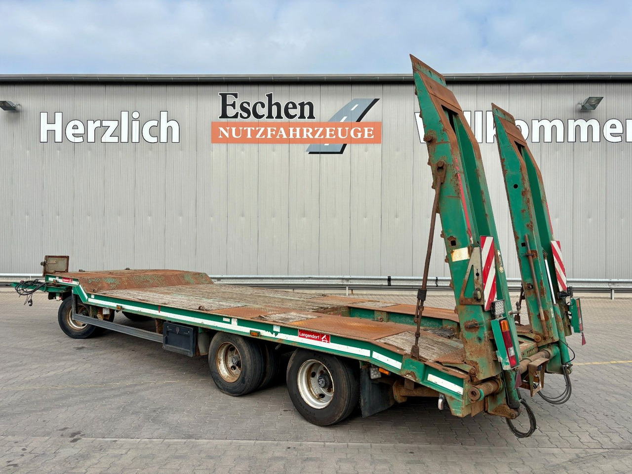 Langendorf Anhänger | hydraulische Rampen*Blatt*BPW-Achsen - Nizko noseča prikolica: slika 3 Langendorf Anhänger | hydraulische Rampen*Blatt*BPW-Achsen - Nizko noseča prikolica: slika 3