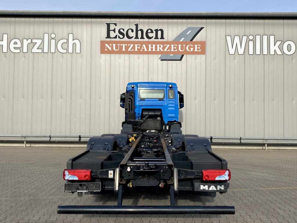 MAN TGS 26.420 6x2-4 LL - Tovornjak-šasija: slika 4 MAN TGS 26.420 6x2-4 LL - Tovornjak-šasija: slika 4