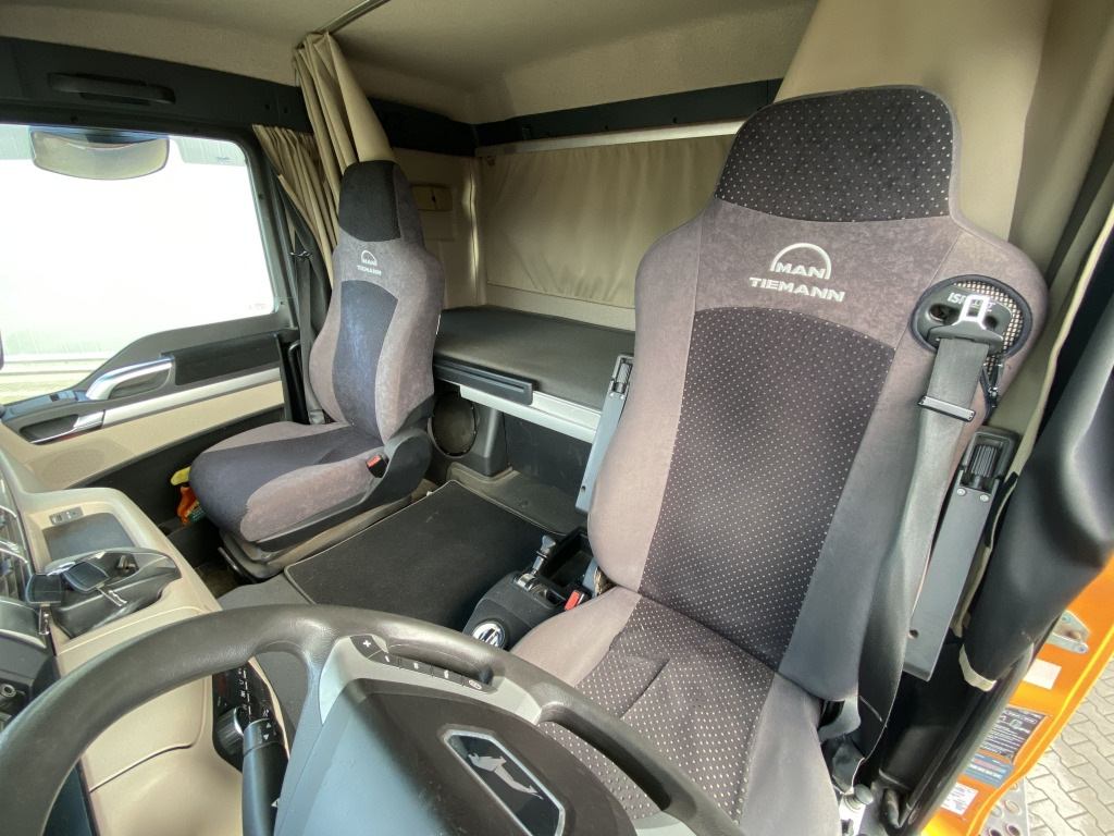 MAN TGS 26.460 6x6 H BL - Tovornjak prekucnik: slika 3 MAN TGS 26.460 6x6 H BL - Tovornjak prekucnik: slika 3