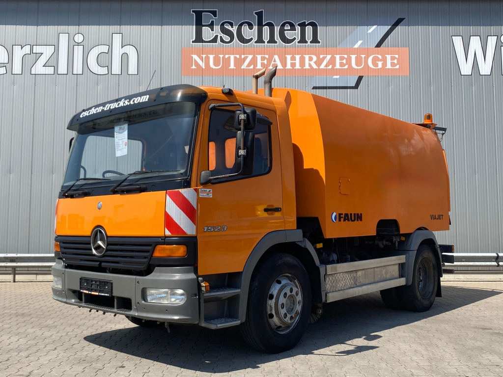 Mercedes-Benz 1523 L - Vozilo za pometanje: slika 1 Mercedes-Benz 1523 L - Vozilo za pometanje: slika 1