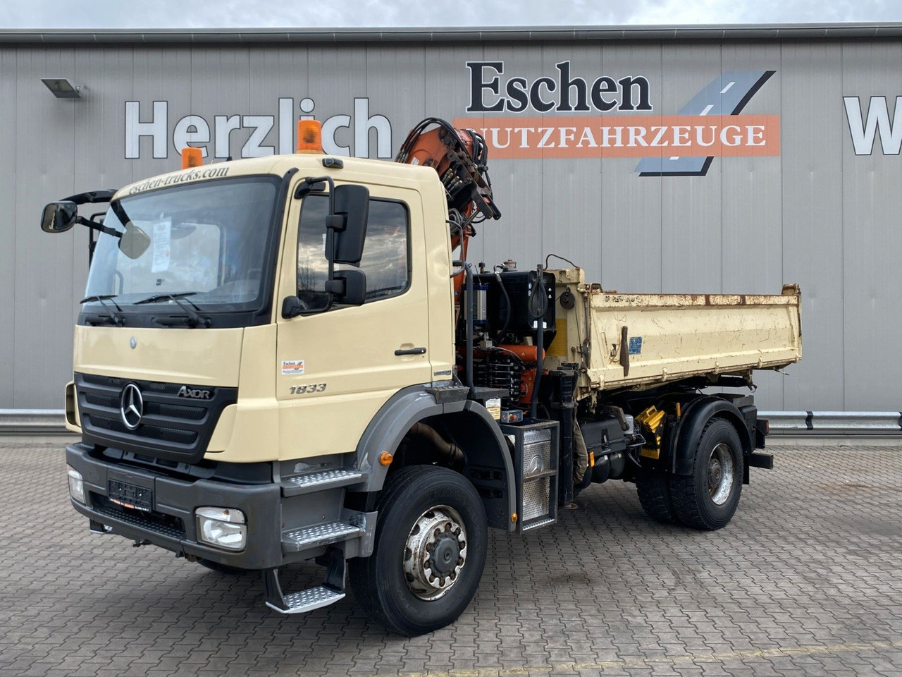 Mercedes-Benz 1833 4x4 Axor | Atlas 105.2-A2*Funk*AHK*3 Sitze - Tovornjak prekucnik, Tovornjak z dvigalom: slika 2 Mercedes-Benz 1833 4x4 Axor | Atlas 105.2-A2*Funk*AHK*3 Sitze - Tovornjak prekucnik, Tovornjak z dvigalom: slika 2