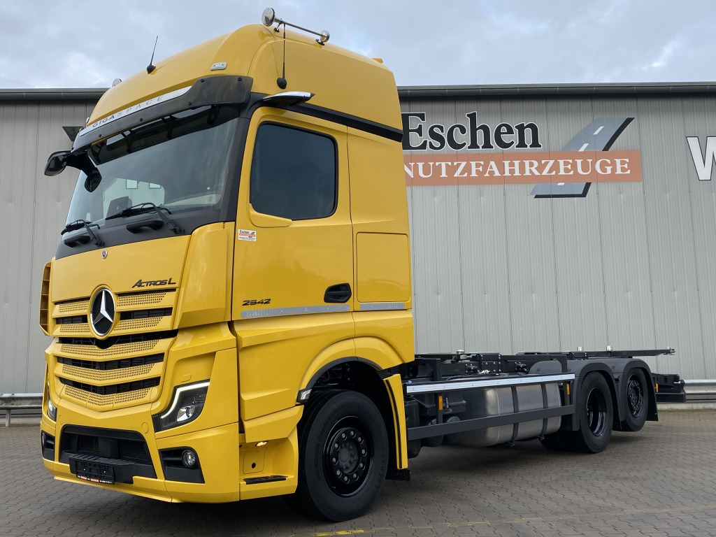 Mercedes-Benz 2542 L 6x2 Actros Giga-Space - Kontejnerski tovornjak/ Tovornjak z zamenljivim tovoriščem: slika 1 Mercedes-Benz 2542 L 6x2 Actros Giga-Space - Kontejnerski tovornjak/ Tovornjak z zamenljivim tovoriščem: slika 1