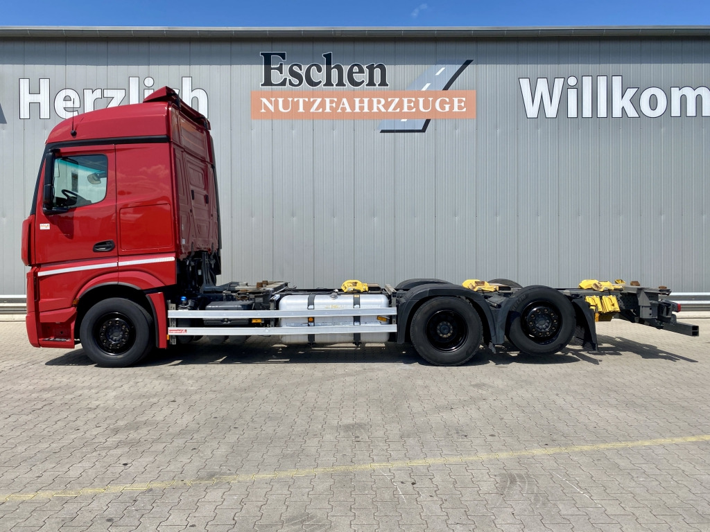 Mercedes-Benz 2546 LL 6x2 - Kontejnerski tovornjak/ Tovornjak z zamenljivim tovoriščem: slika 2 Mercedes-Benz 2546 LL 6x2 - Kontejnerski tovornjak/ Tovornjak z zamenljivim tovoriščem: slika 2