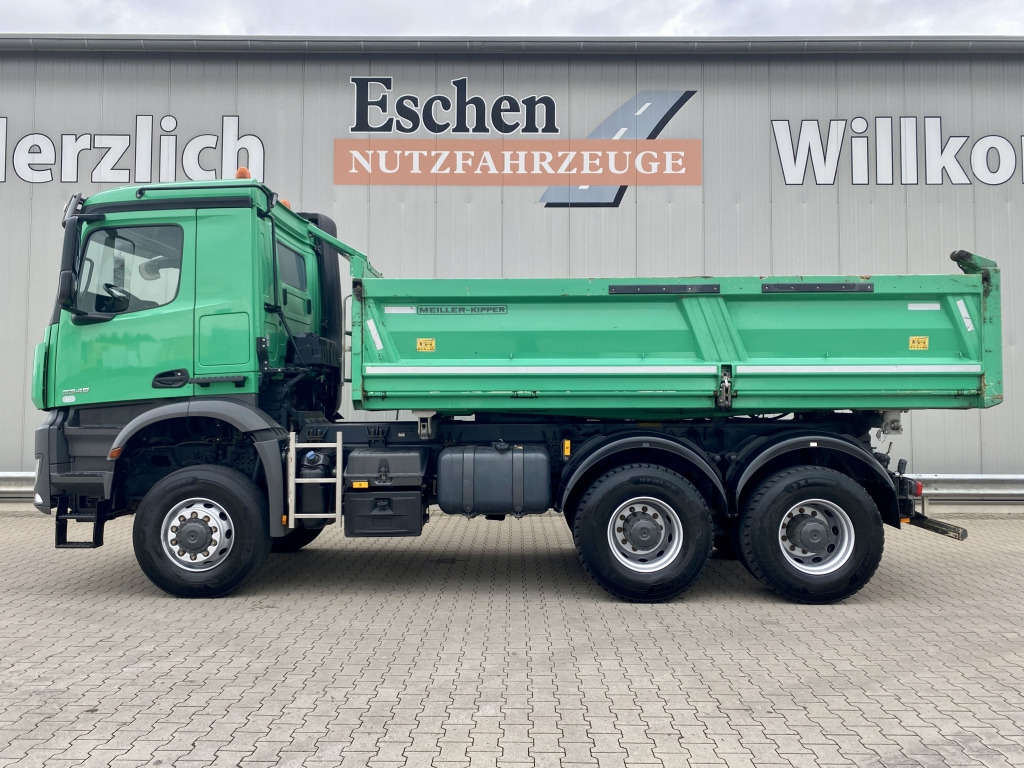 Mercedes-Benz 3345 6x6 Arocs - Tovornjak prekucnik: slika 3 Mercedes-Benz 3345 6x6 Arocs - Tovornjak prekucnik: slika 3