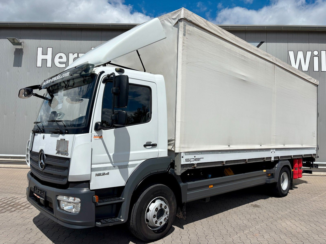Mercedes-Benz Atego 1624 I 2,66m Höhe*Pritsche*Plane*LBW*AHK - Tovornjak s ponjavo: slika 1 Mercedes-Benz Atego 1624 I 2,66m Höhe*Pritsche*Plane*LBW*AHK - Tovornjak s ponjavo: slika 1