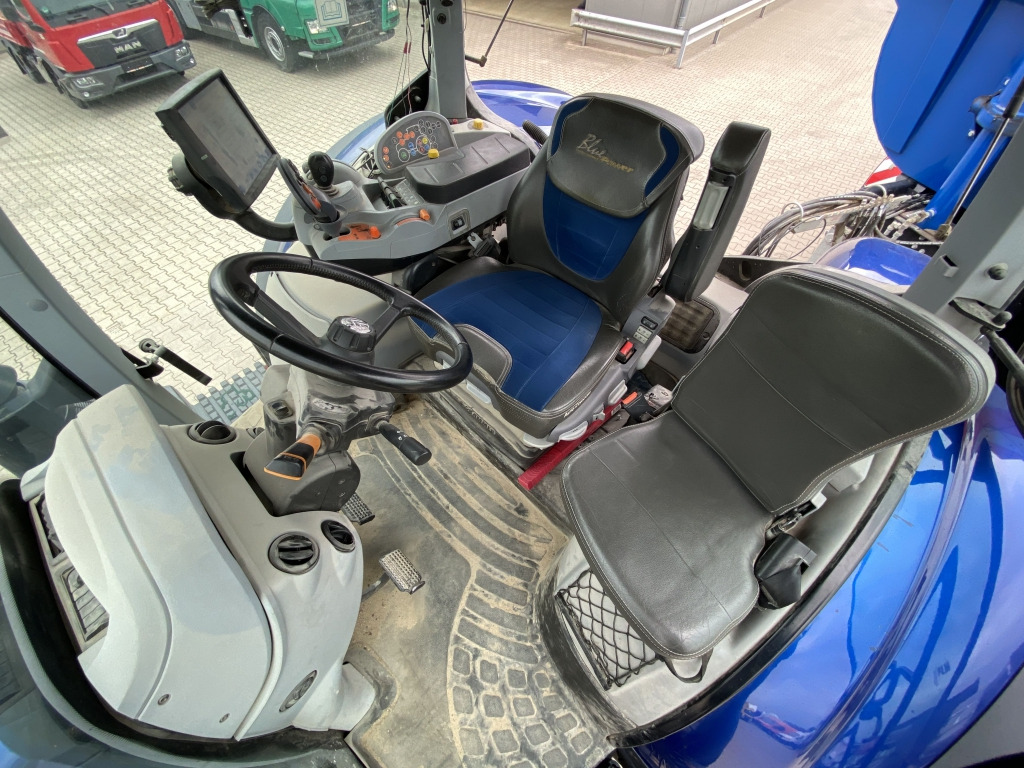 Traktor New Holland T7.315 AC 4x4: slika 8