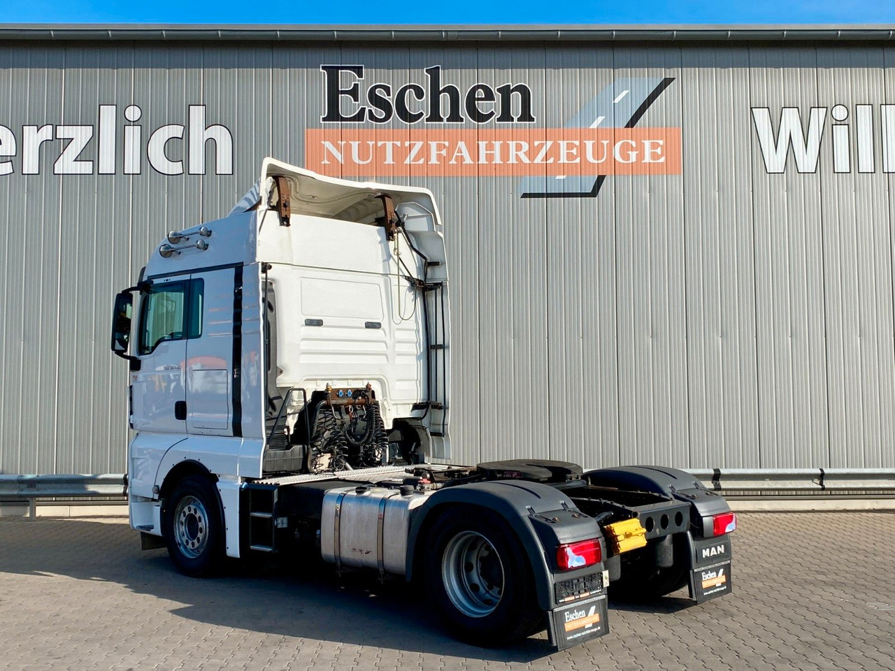 MAN TGX 18.440 BLS | XLX*Retarder*Klima*2x Hydraulik - Vlačilec: slika 3 MAN TGX 18.440 BLS | XLX*Retarder*Klima*2x Hydraulik - Vlačilec: slika 3