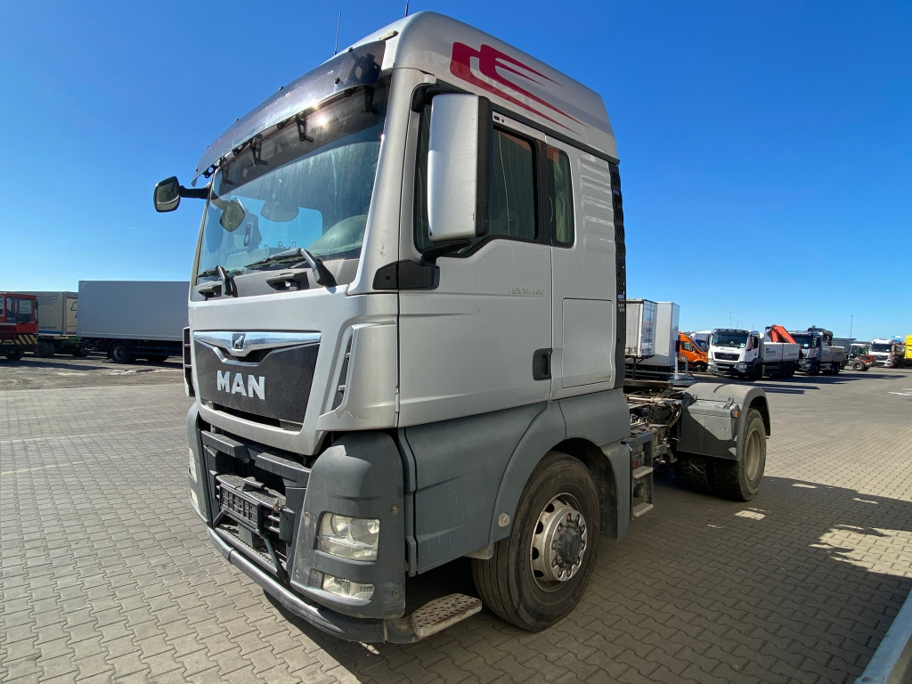 MAN TGX 18.460 4x4 H BLS / Motorschaden - Vlačilec: slika 1 MAN TGX 18.460 4x4 H BLS / Motorschaden - Vlačilec: slika 1